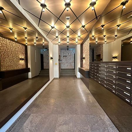 Either Private 2B2B Or Shared 1B1B, Luxury, Bright, Spacious Berlim Exterior foto