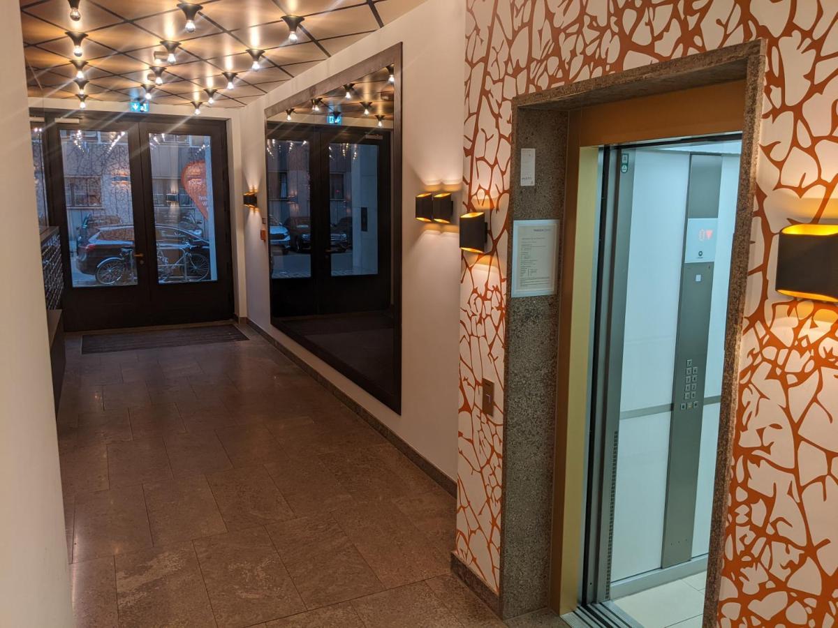Either Private 2B2B Or Shared 1B1B, Luxury, Bright, Spacious Berlim Exterior foto